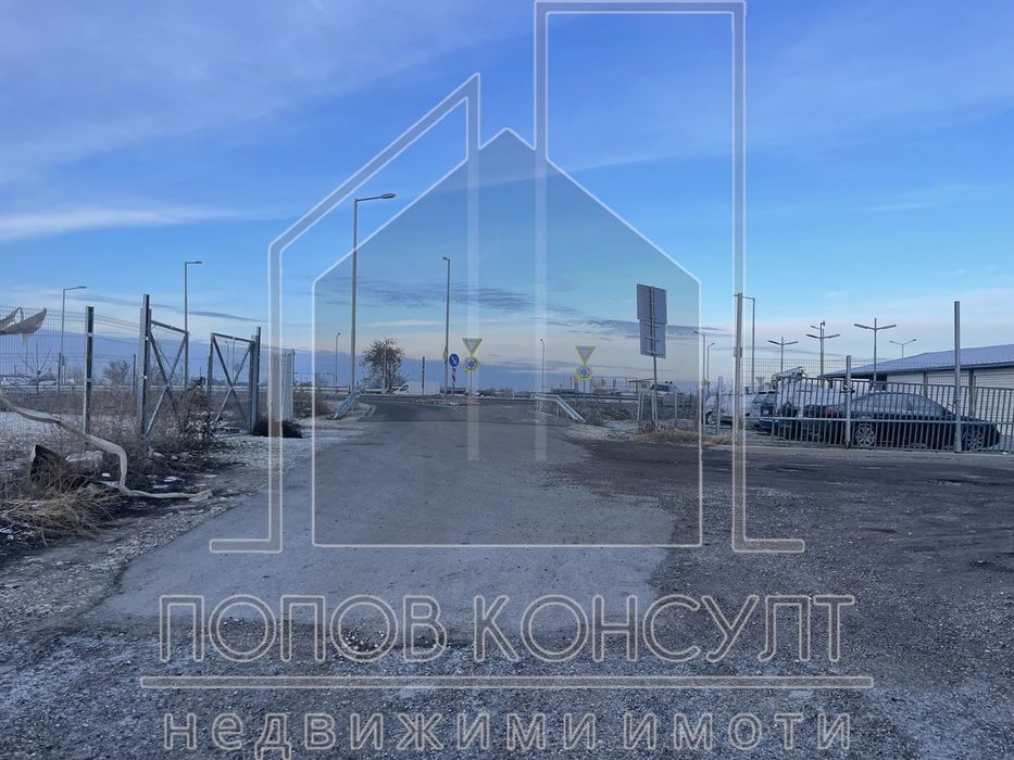 Продава се Парцел в Пловдив, Индустриална зона - Север - 4534 кв.м за 130 €/кв.м - Снимка #1