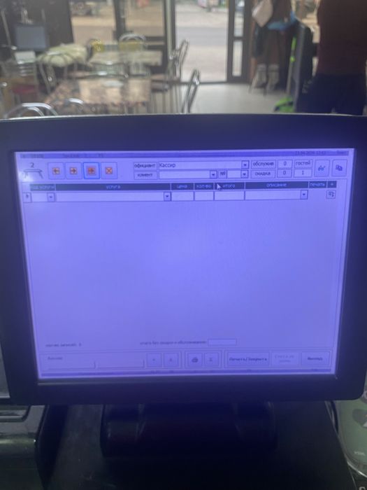 Продам слайсер, полочки и моноблок