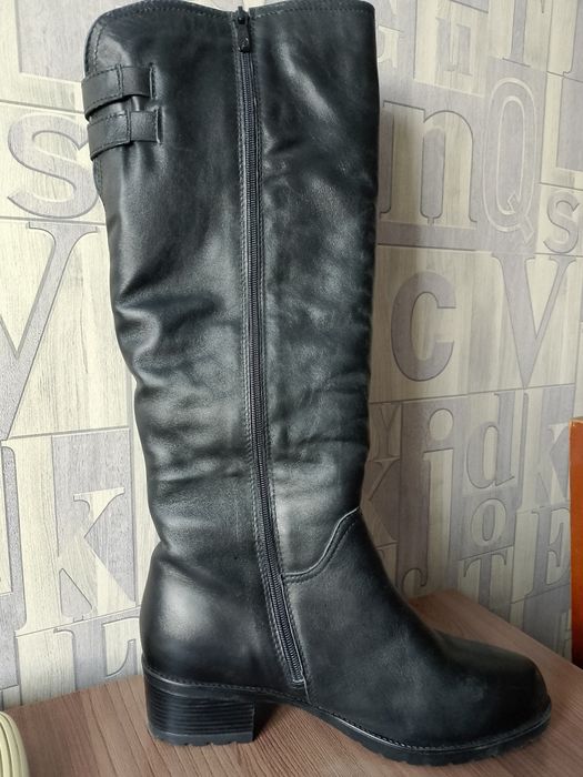 Продам зимние сапоги