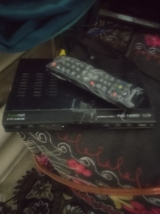 телевизор сотилади 3тача