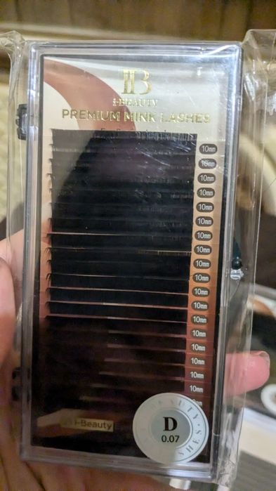 Продаются палетки ресниц