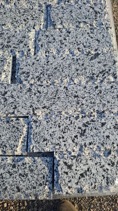 Гнайс, Тикли , Мозайка