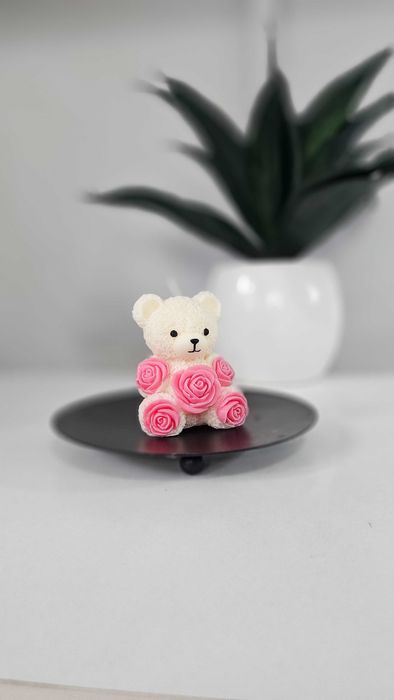 Lumânare ursuleț handmade – decor dulce și parfumat