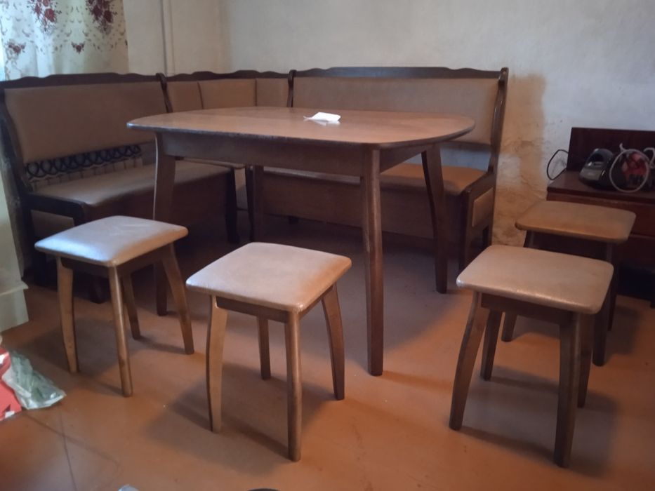 Продам стенку и обеденную зону