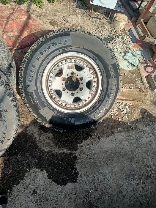 Продам диски на Паджеро или Делику
