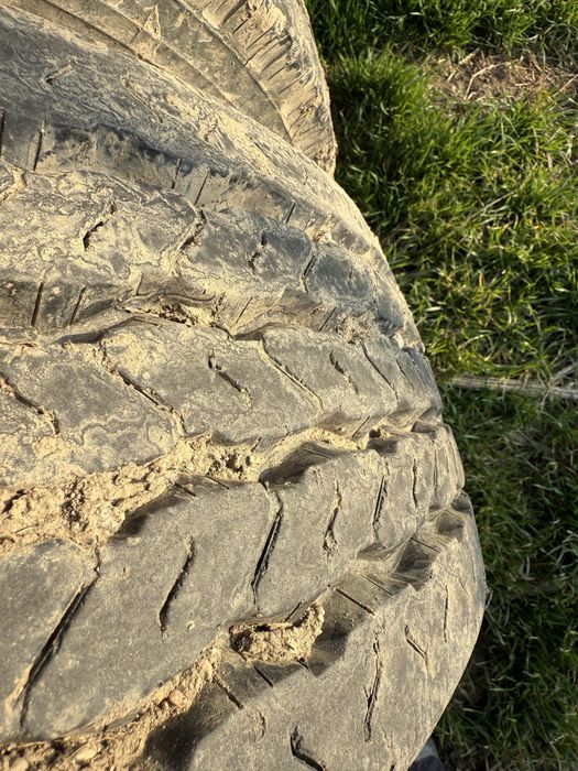 Vand remorca pe arcuri !