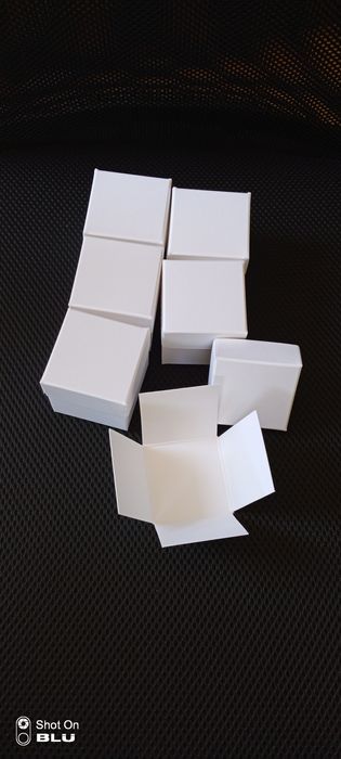 Кутии различни видове