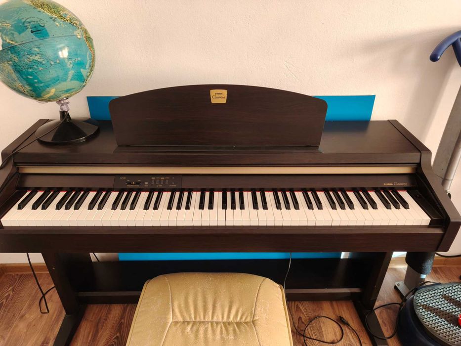 pianina yamaha clavinova model clp-920