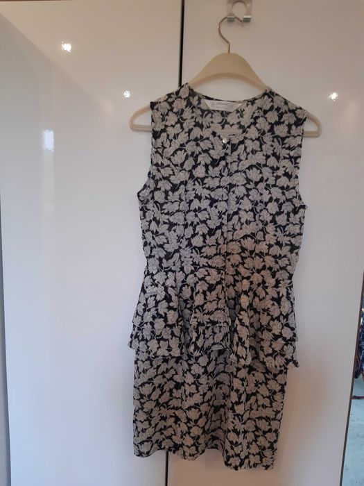 Продавам дамски рокли