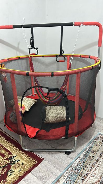 Продается детский батут / игровой комплекс
В отличном состоянии, почти