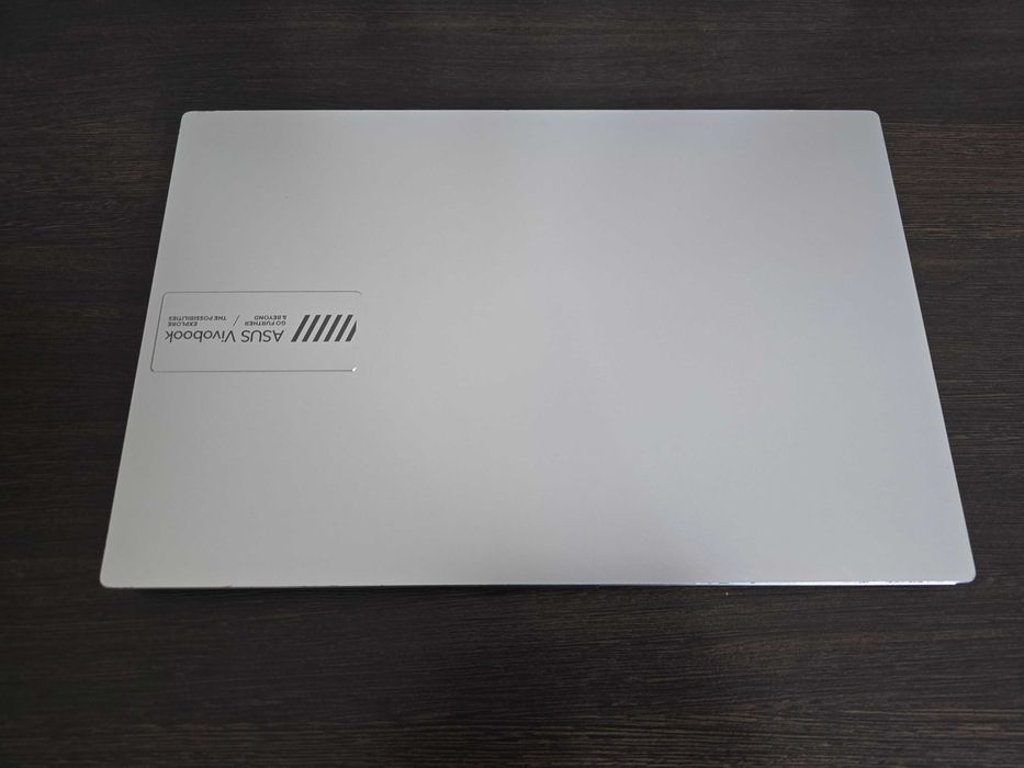 Asus VivoBook Go 14 / лёгкий ультрабук в отличном состоянии 2024 год