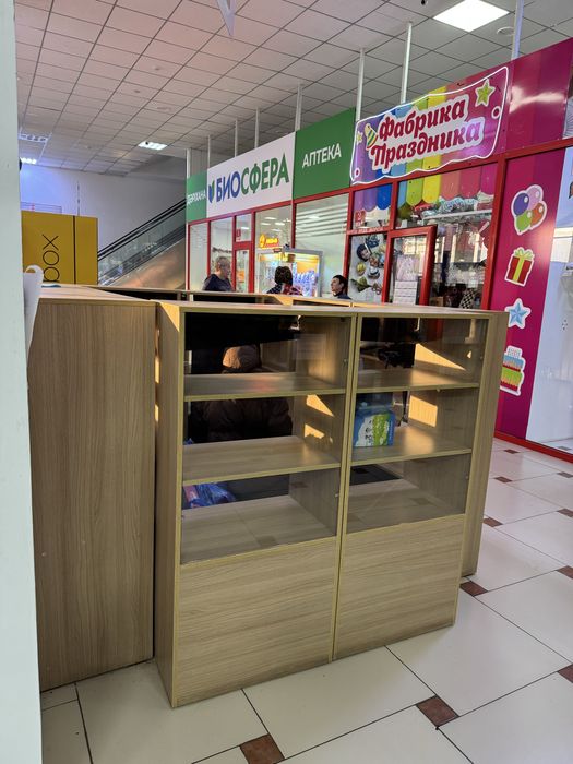 Витрина островок