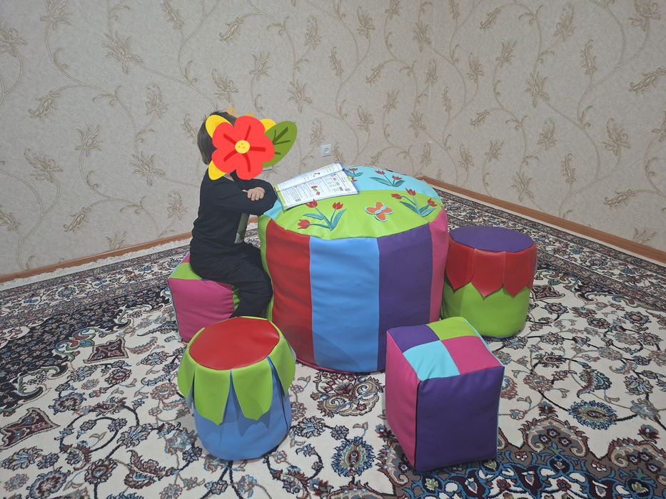 Bog'chalar va bolalar uchun yumshoq mebellar to'plami