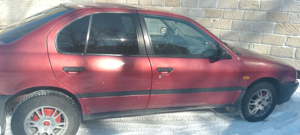 Продам срочно Нисан примера