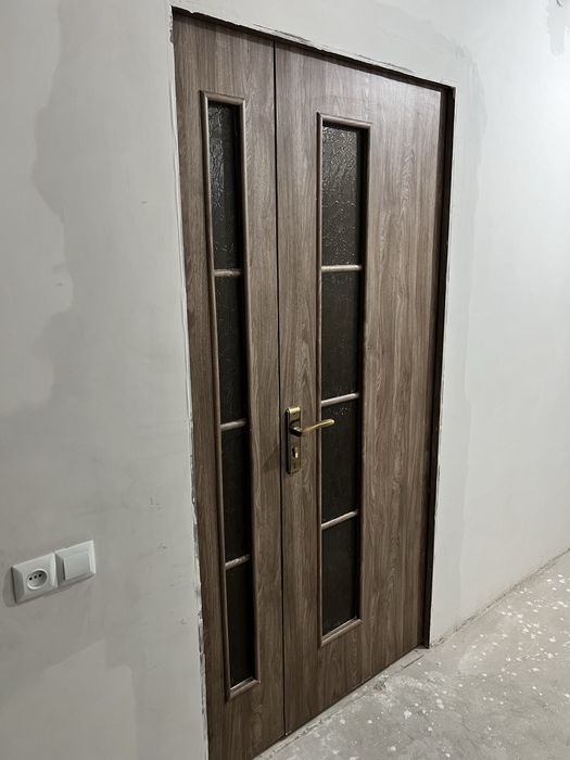 Есиктер сатылады срочно!