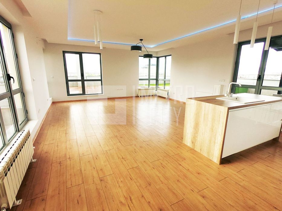 Продава се Четиристаен апартамент в София, Младост 3 - 445 кв.м за 1259 €/кв.м - Снимка #4