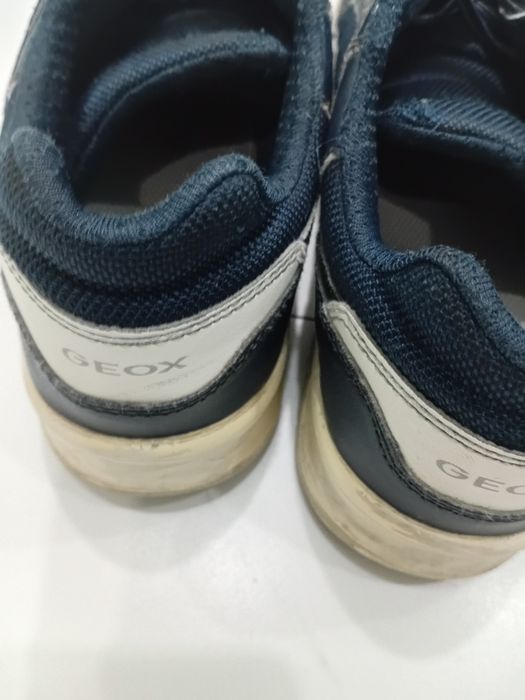 Кроссовки в хорошем состоянии