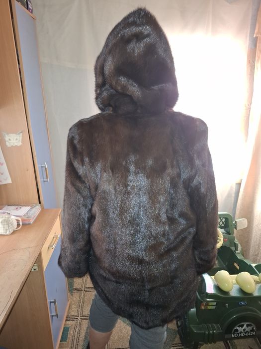 Продам Норковую шубу