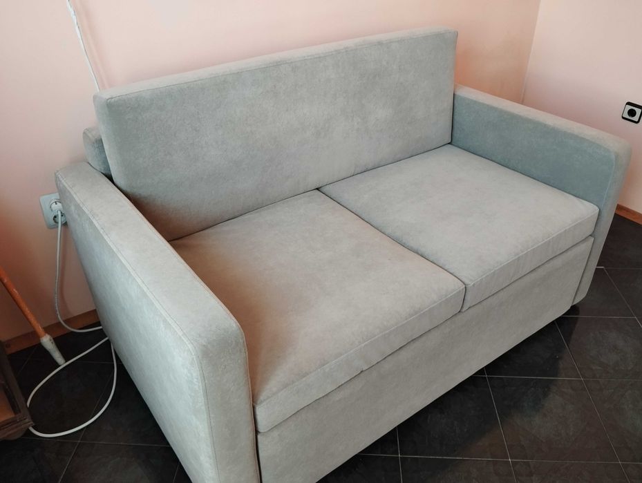 Много компактен удобен и нов диван
