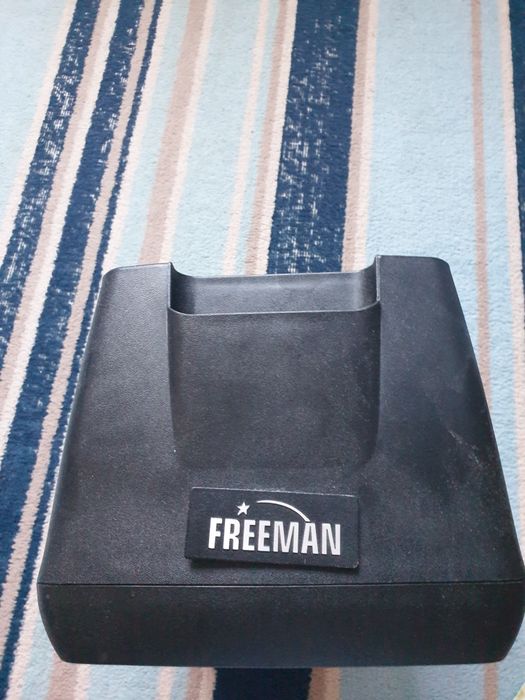 Boxa freeman intacta