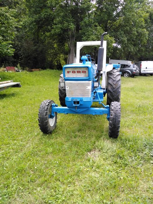 Vand tractor Ford 5000 72CP