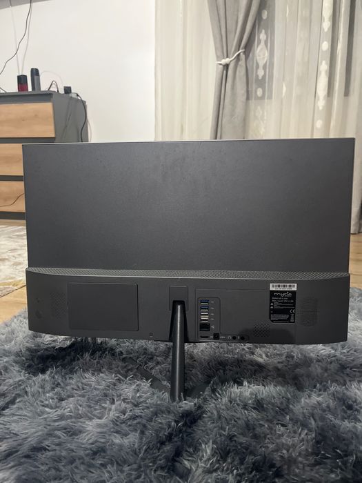 Monitor Myria  , 60 hz