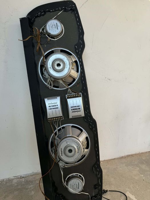 Vând boxe pentru masina