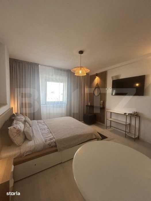 Garsoniera Lux de vanzare Piata Universitatii 30mp