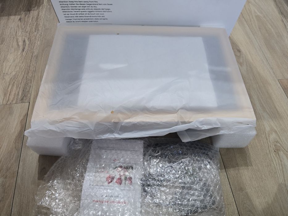 15.6" Дигитална фоторамка Wi-Fi Frameo (Модел 159K)