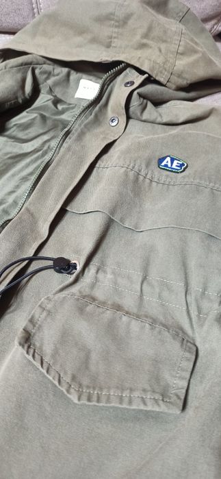 Продам парку для девочки