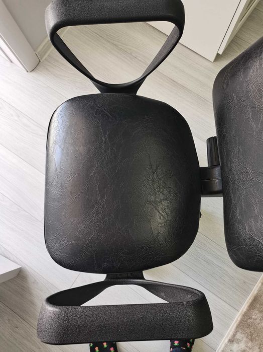 Scaun de birou culoare neagra