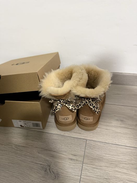 Ugg camel piele