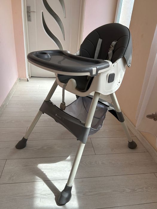 Vând scaun de masă Bebeluși