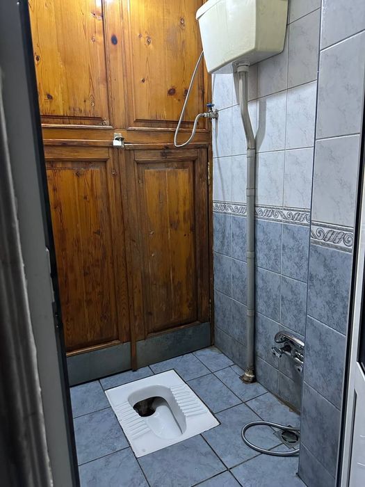 Olmazor tumani BERUNI mahalla
Fayzli honadon ( Hovli) 
Talaba Qizlar u