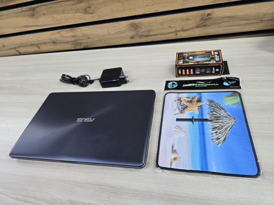 ASUS, Core i7, Ram 8Gb, SSD 256Gb, NVIDIA 2Gb, Full HD