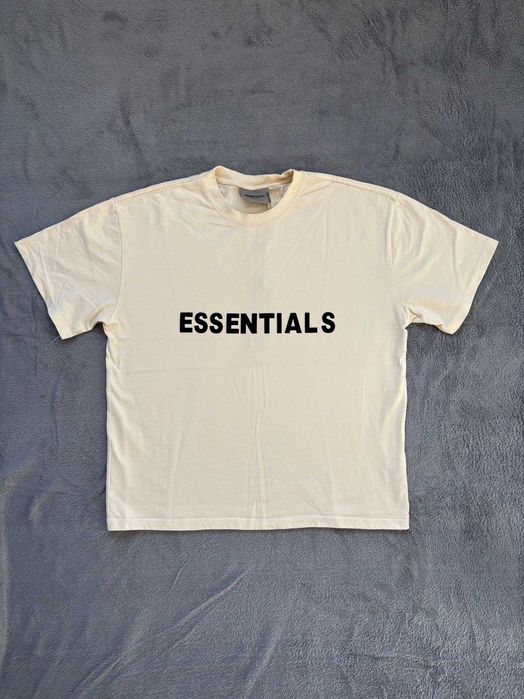 T-shirts Essentials