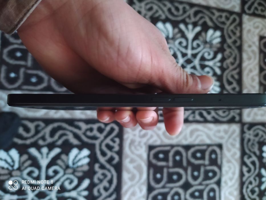 Oppo reno 7 sotiladi