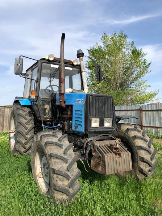Трактор МТЗ 1221.2