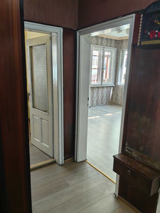 Дава се под наем Етаж от къща в Русе, Родина 1 - 100 кв.м за 357 € - Снимка #8