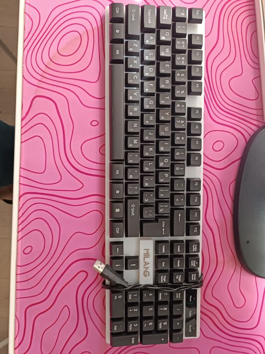 продаю клавиатуру