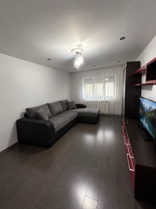Apartament 3 camere de vanzare-Galati