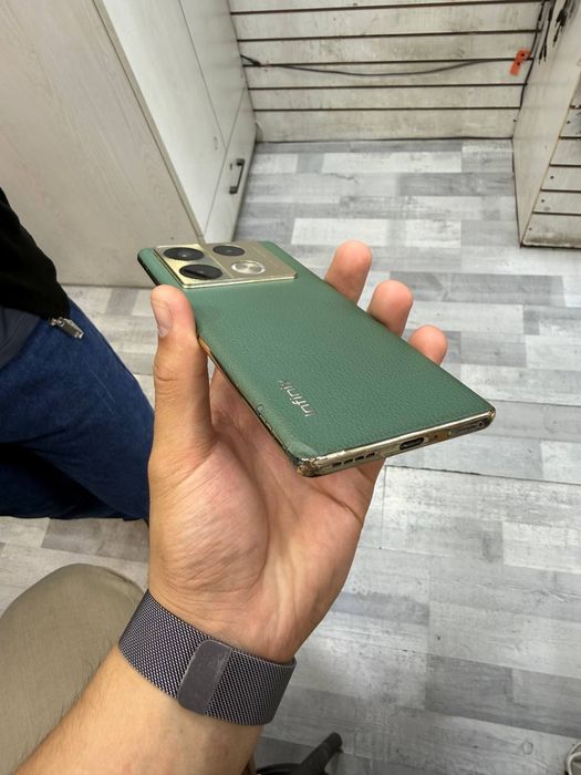 Infinix note 40 pro 12/256gb