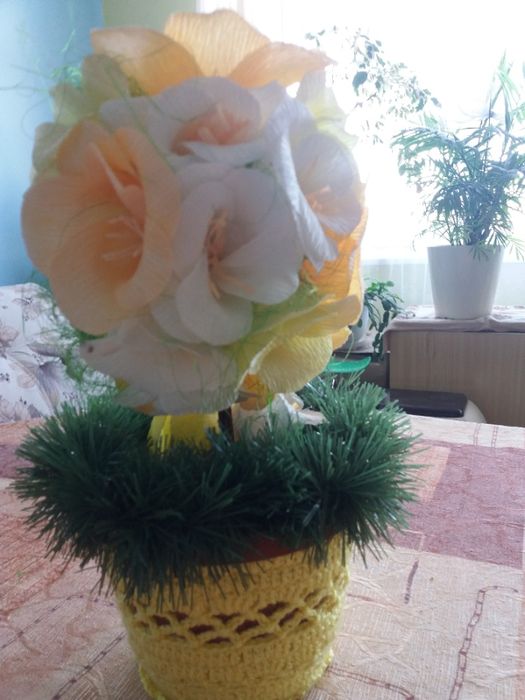 Продавам дървени кутии РЪЧНА ИЗ РАБОТКАсаксия с цветя,  кутия бижута