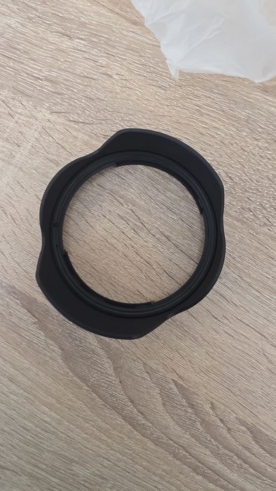 Сенник за canon Lens Hood EW-83N
