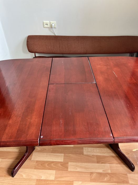 Крепкий стол