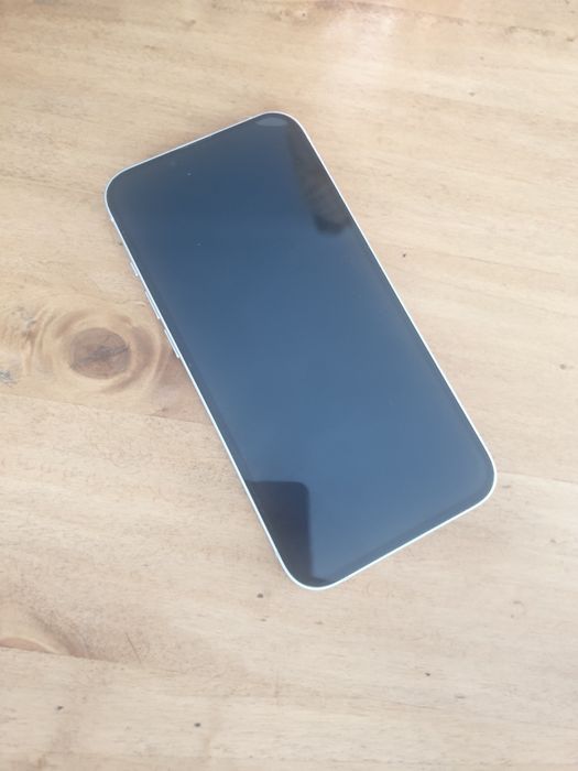 Iphone 13 white 128 gb