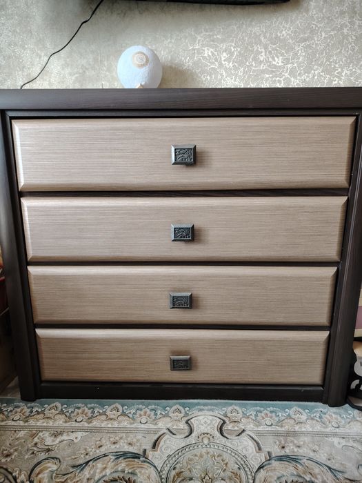 Комод в хорошем состоянии