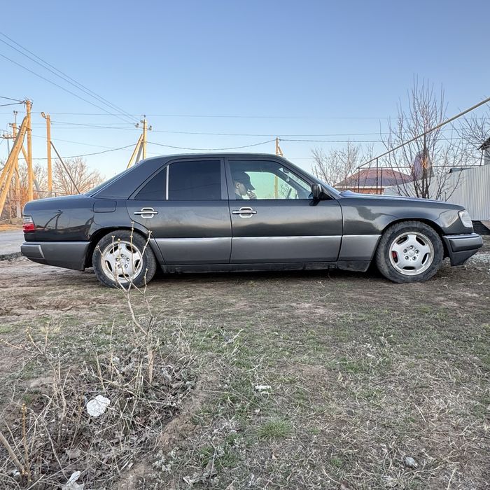 Продам Мерседес 124