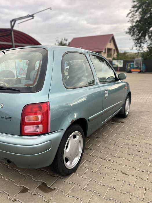 Nissan Micra 1.0 benzină – 60 CP | 2001 | 125.745 km | AC | 2 seturi roți | 2 chei