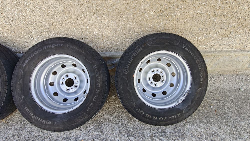 Гуми 215 70 15 CP със джанти 5x118 15 и тасове за кемпер Fiat Ducato